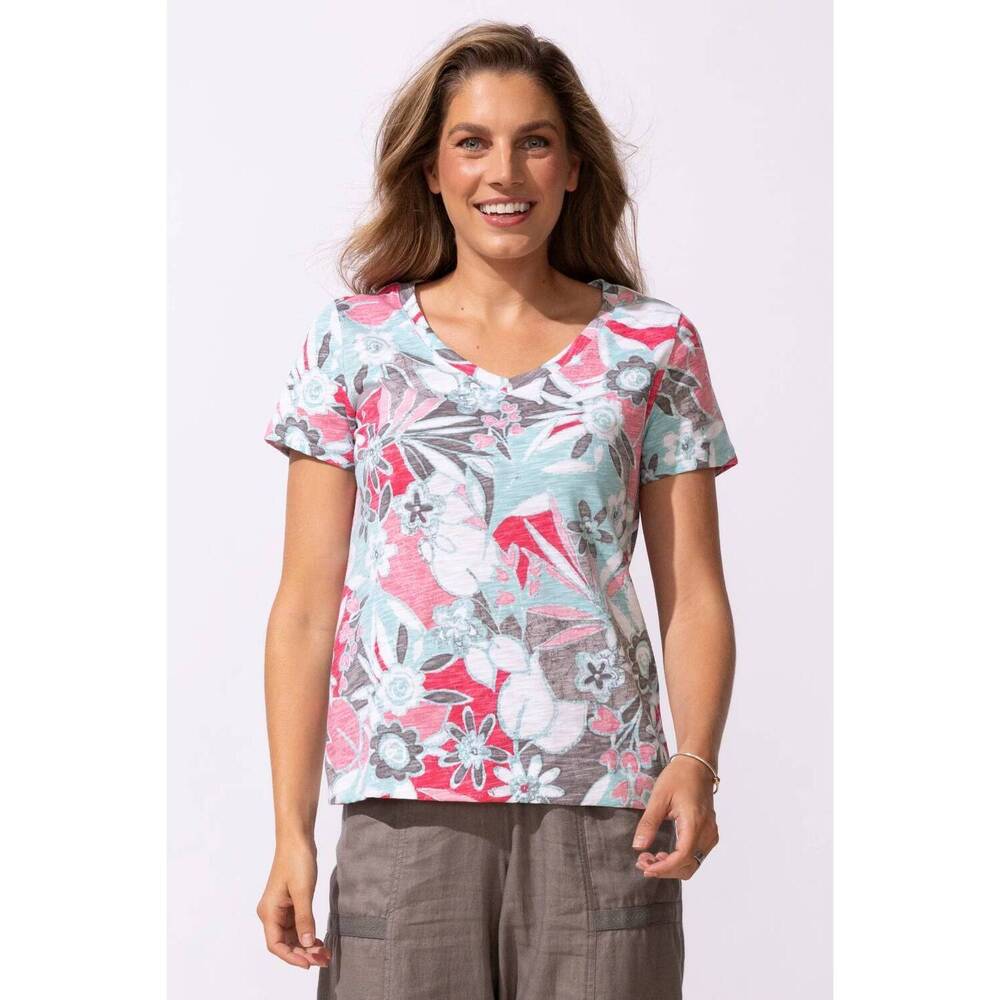 NEW ESCAPE floral v-neck tee in multi